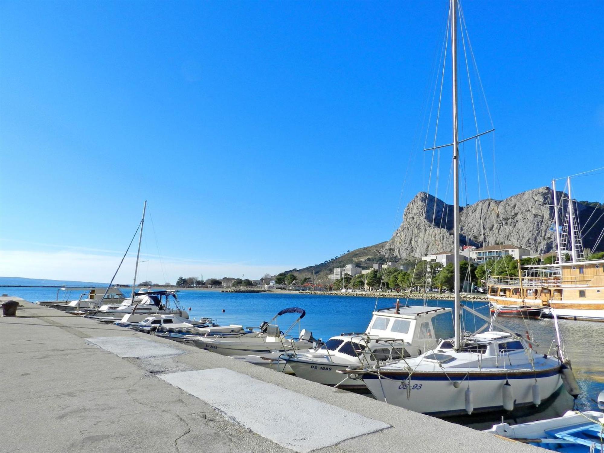 Apartment Antonela Omiš Kültér fotó
