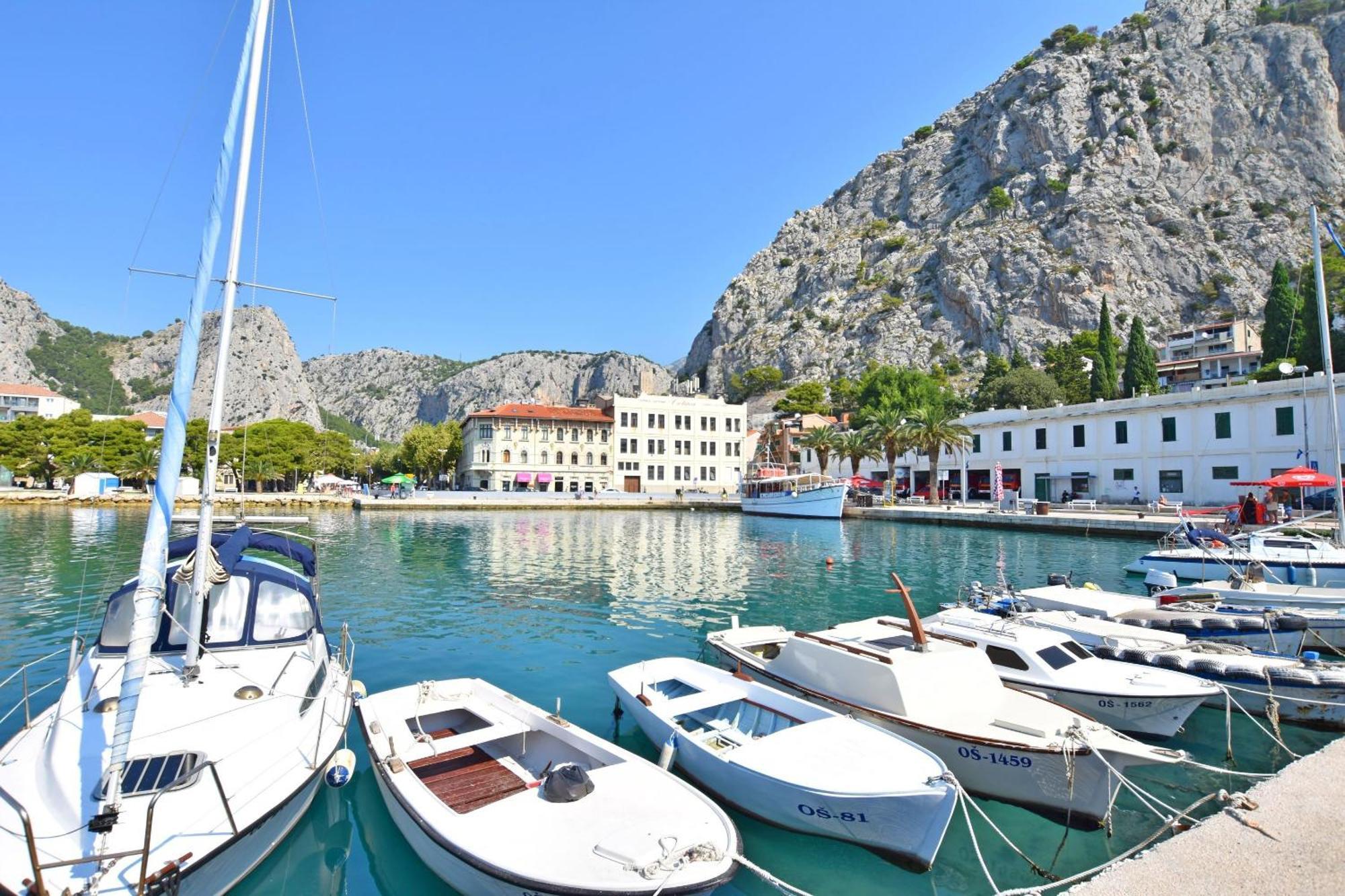 Apartment Antonela Omiš Kültér fotó